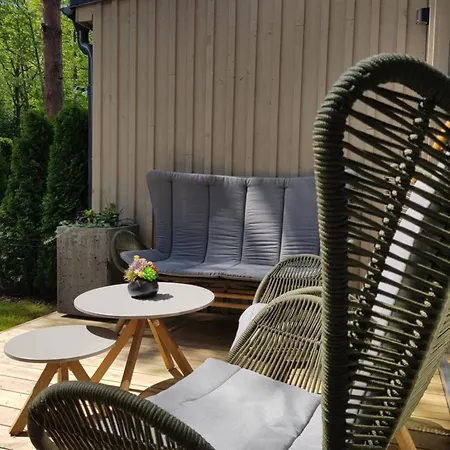 In The Forest 아파트 팔랑가