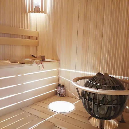 In The Forest * 팔랑가